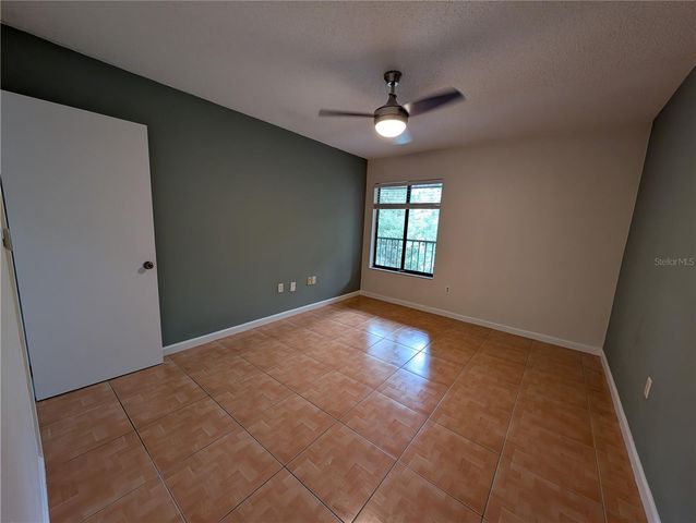 2439 OAK PARK WAY 217, Orlando, FL 32822