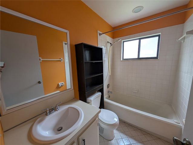 2439 OAK PARK WAY 217, Orlando, FL 32822