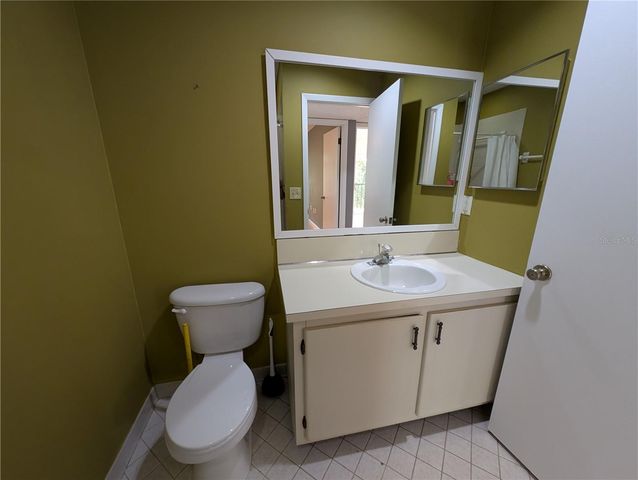2439 OAK PARK WAY 217, Orlando, FL 32822