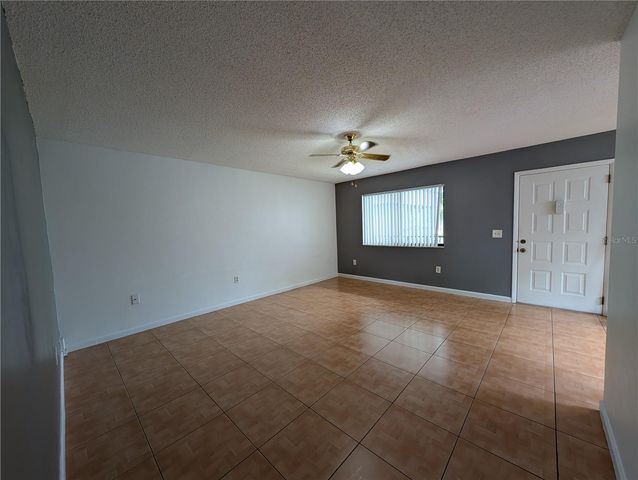 2439 OAK PARK WAY 217, Orlando, FL 32822