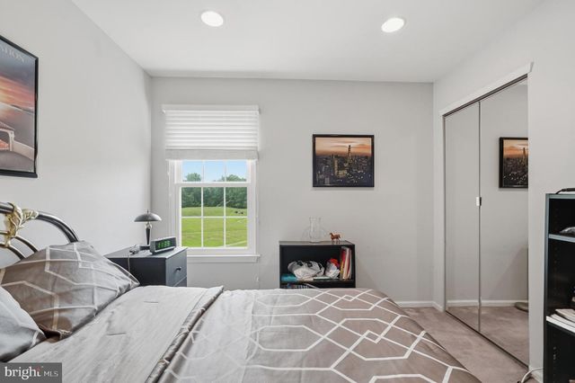 65 CYPRESS PL, Newtown, PA 18940
