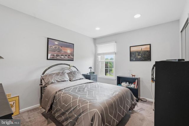 65 CYPRESS PL, Newtown, PA 18940