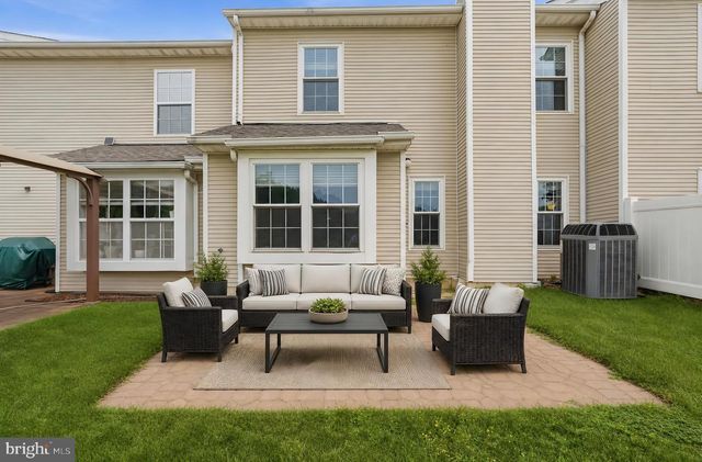65 CYPRESS PL, Newtown, PA 18940