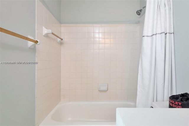 1800 Water Ridge Dr, Weston, FL 33326