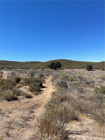 19 Gunnels Drive, Hemet, CA 92544