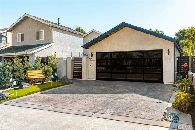 512 Oceanhill, Huntington Beach, CA 92648