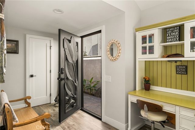 512 Oceanhill, Huntington Beach, CA 92648