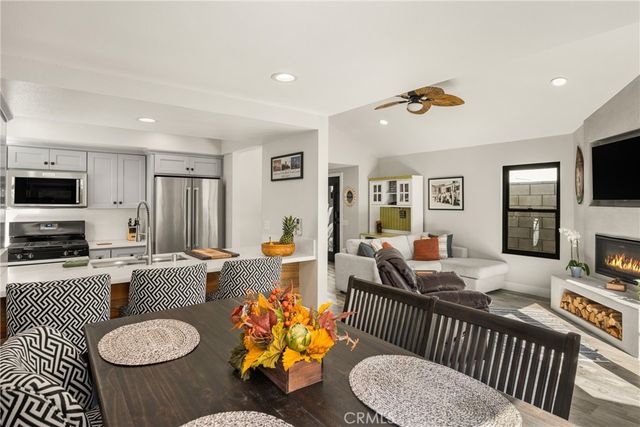 512 Oceanhill, Huntington Beach, CA 92648