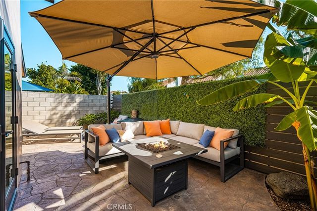 512 Oceanhill, Huntington Beach, CA 92648