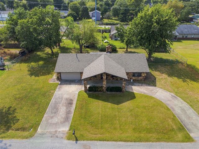 20938 E 35th Place S, Broken Arrow, OK 74014