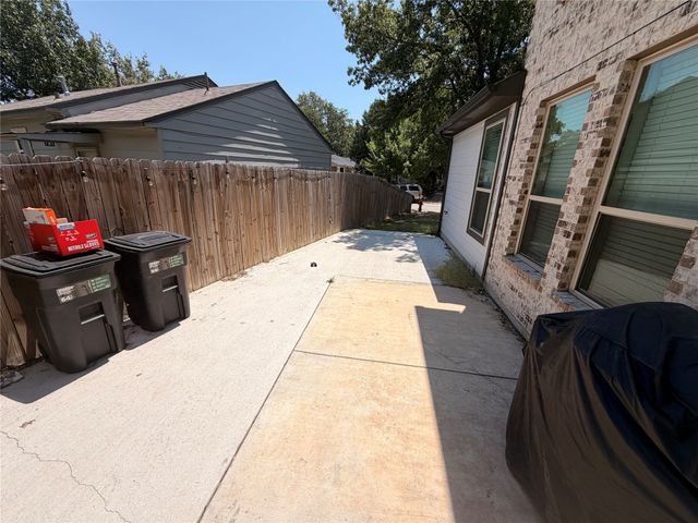 1714 Rosewood Street, Grand Prairie, TX 75050