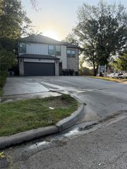 1714 Rosewood Street, Grand Prairie, TX 75050