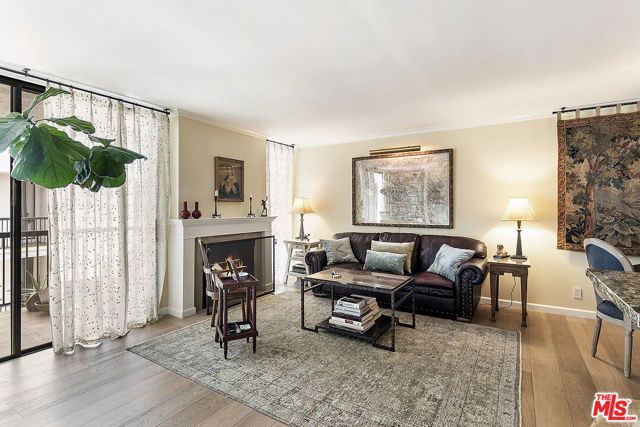 906 N Doheny Drive 510, West Hollywood, CA 90069