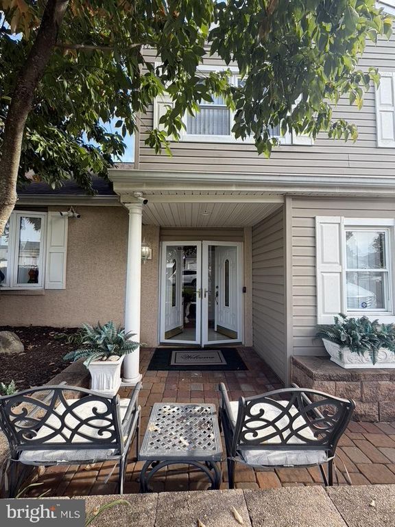 1519 PEAR TREE LN, BENSALEM, PA 19020 — photo 2