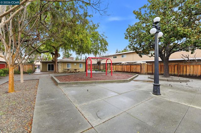 3320 Lochinvar Ave 56, Santa Clara, CA 95051