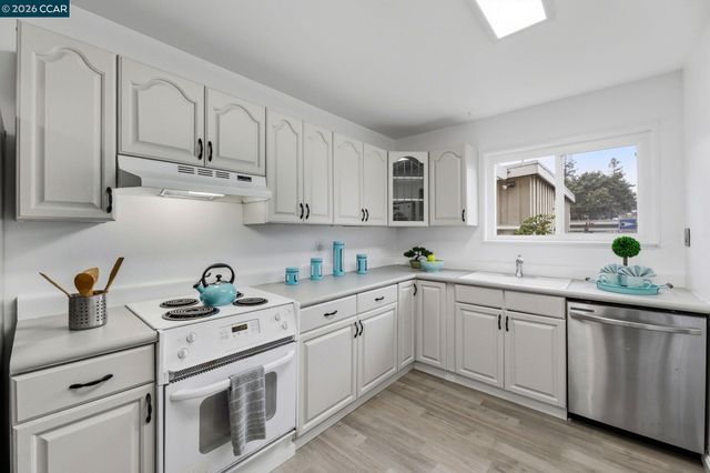 3320 Lochinvar Ave 56, Santa Clara, CA 95051