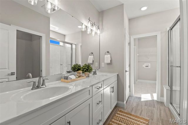 106 Quail Bluff Court, Wentzville, MO 63385