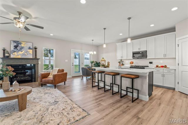 106 Quail Bluff Court, Wentzville, MO 63385