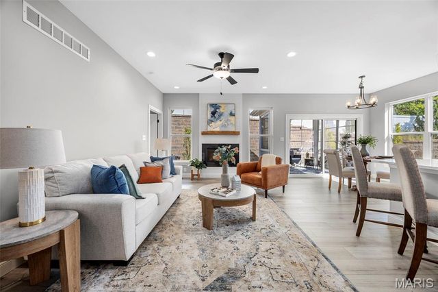 106 Quail Bluff Court, Wentzville, MO 63385