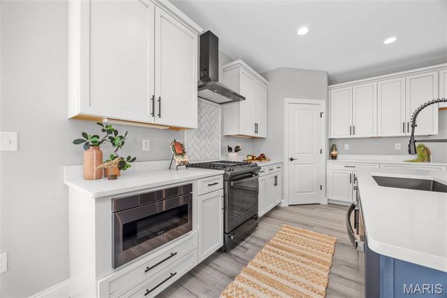 106 Quail Bluff Court, Wentzville, MO 63385