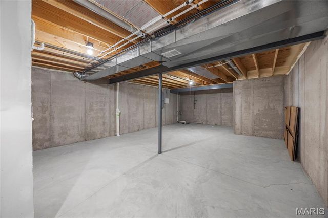 106 Quail Bluff Court, Wentzville, MO 63385