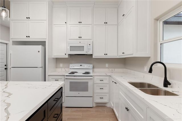 1706 Karianna Drive, Mercedes, TX 78570