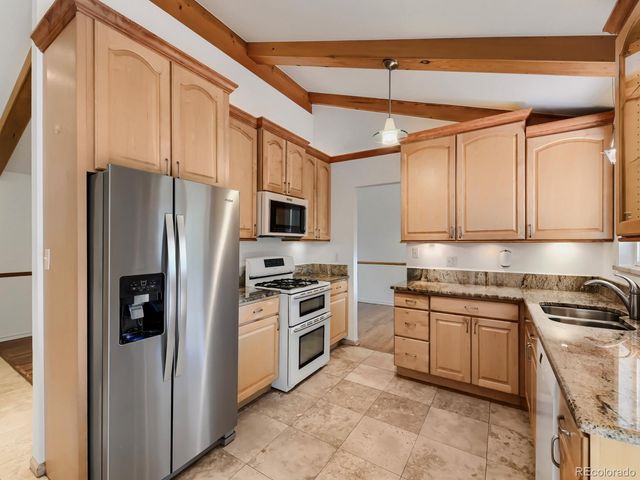 868 S Johnson Court, Lakewood, CO 80226