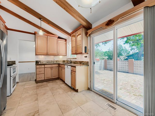 868 S Johnson Court, Lakewood, CO 80226