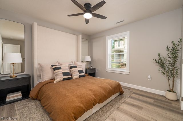 347 Ray Avenue NE, New Philadelphia, OH 44663