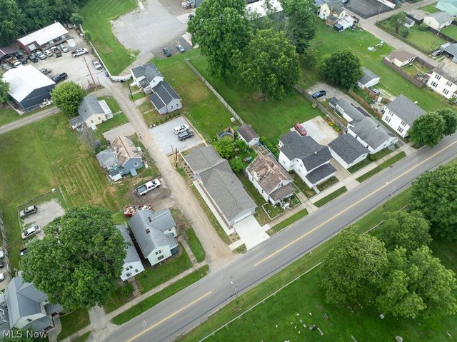 347 Ray Avenue NE, New Philadelphia, OH 44663