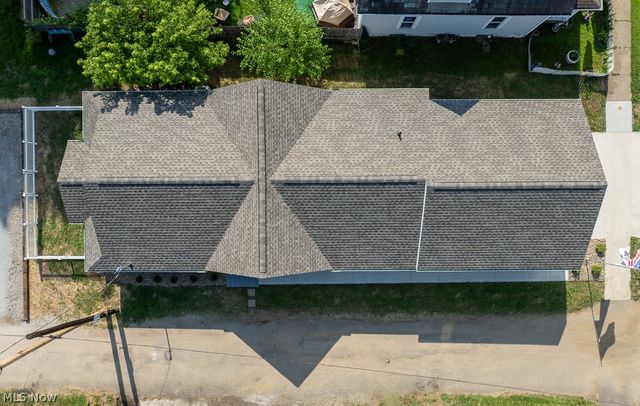 347 Ray Avenue NE, New Philadelphia, OH 44663