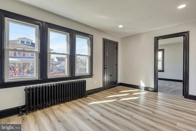 327 NORWAY ST, York, PA 17403