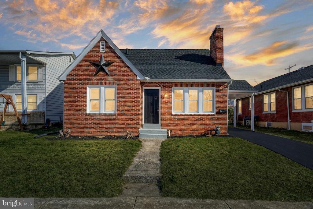 327 NORWAY ST, York, PA 17403