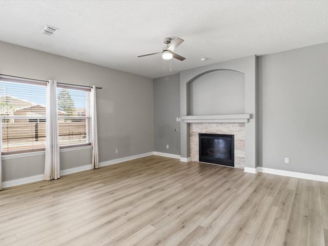 7627 Ramona Avenue NW, Albuquerque, NM 87114