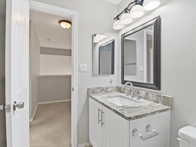 7627 Ramona Avenue NW, Albuquerque, NM 87114