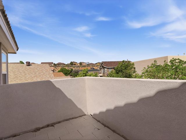 7627 Ramona Avenue NW, Albuquerque, NM 87114