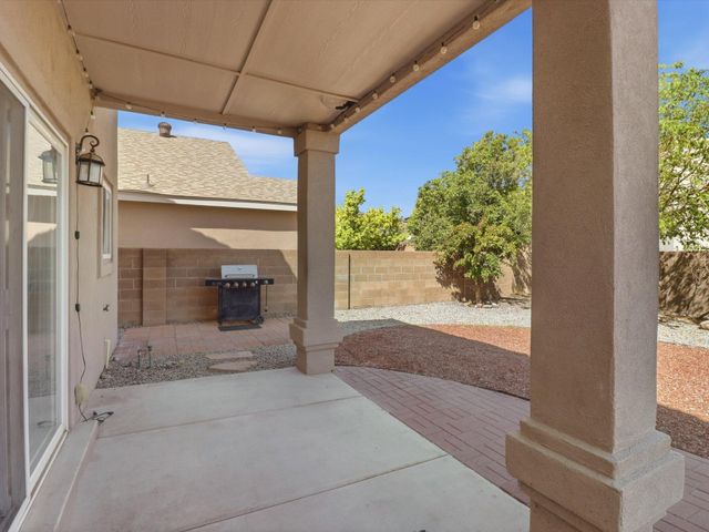 7627 Ramona Avenue NW, Albuquerque, NM 87114