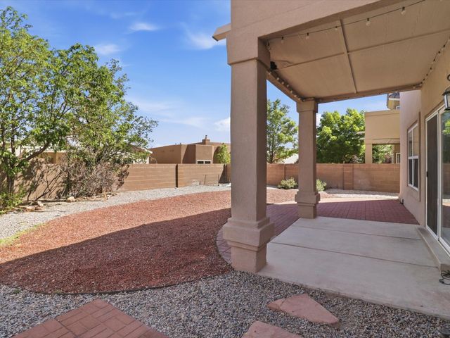 7627 Ramona Avenue NW, Albuquerque, NM 87114