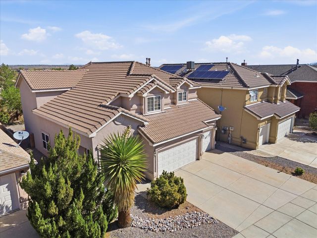 7627 Ramona Avenue NW, Albuquerque, NM 87114