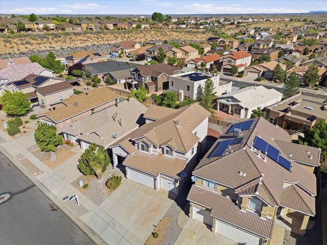 7627 Ramona Avenue NW, Albuquerque, NM 87114