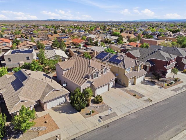 7627 Ramona Avenue NW, Albuquerque, NM 87114