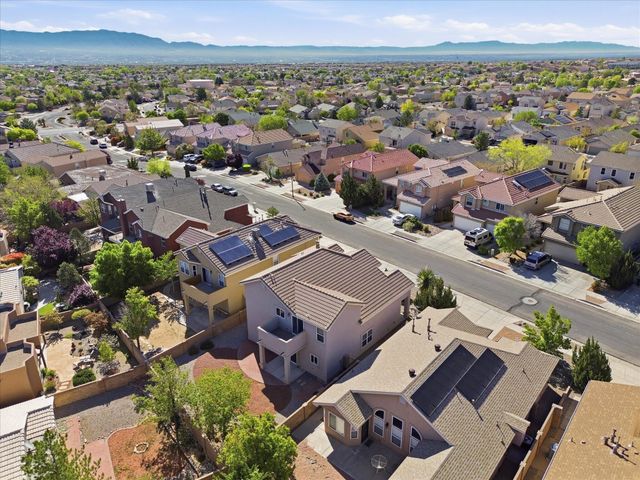 7627 Ramona Avenue NW, Albuquerque, NM 87114