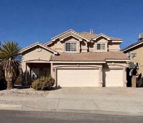 7627 Ramona Avenue NW, Albuquerque, NM 87114