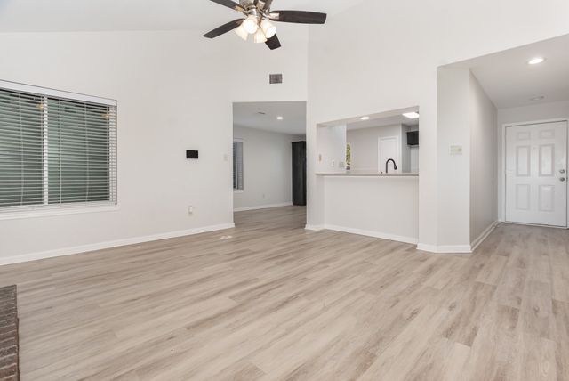 3929 Cochise Drive, Balch Springs, TX 75180