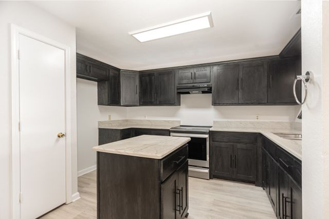 3929 Cochise Drive, Balch Springs, TX 75180