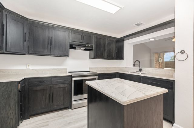 3929 Cochise Drive, Balch Springs, TX 75180