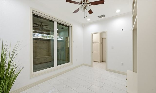 5902 Woodmere Dr, Corpus Christi, TX 78414