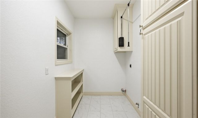 5902 Woodmere Dr, Corpus Christi, TX 78414