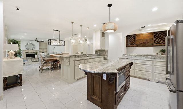 5902 Woodmere Dr, Corpus Christi, TX 78414