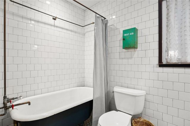 1303 Glencrest DR, Austin, TX 78723